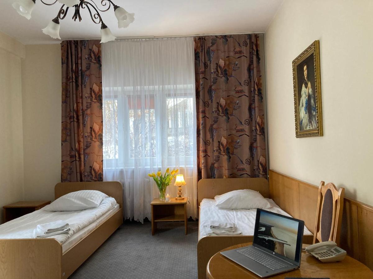 Karat Bed and Breakfast Warszawa Eksteriør billede