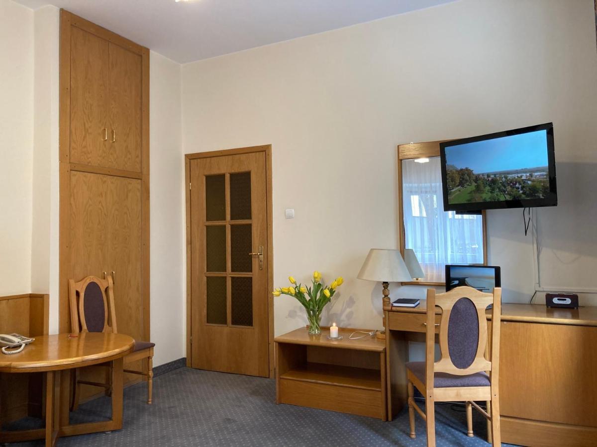 Karat Bed and Breakfast Warszawa Eksteriør billede
