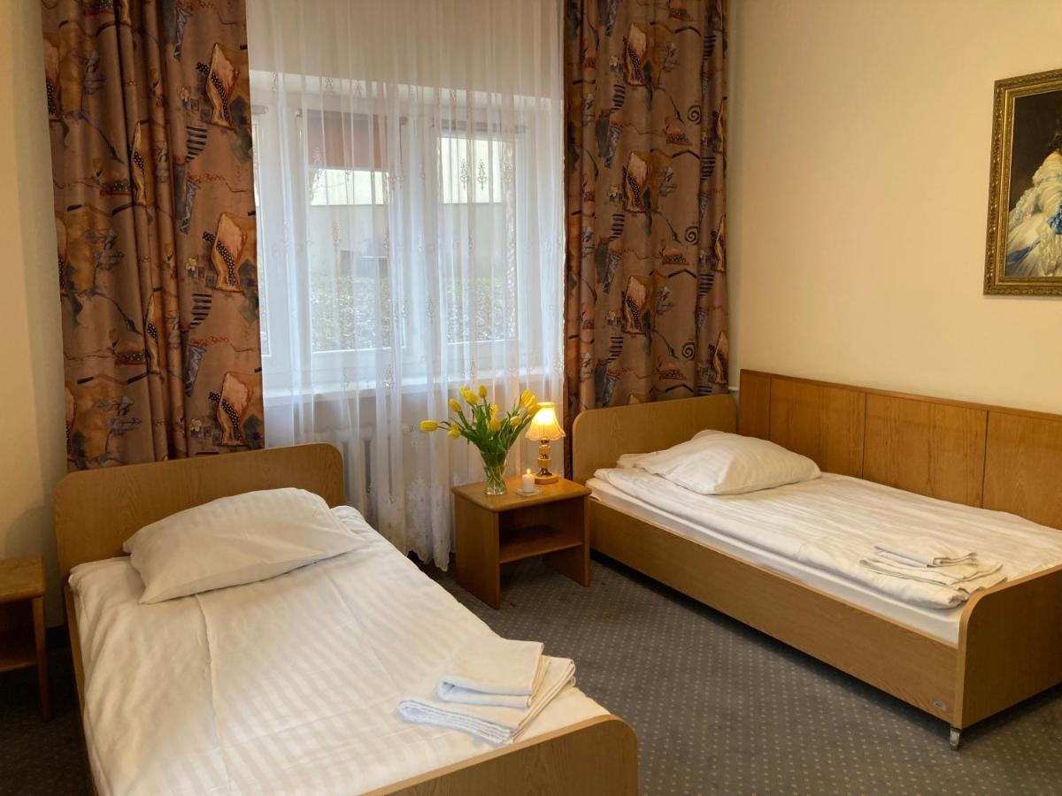 Karat Bed and Breakfast Warszawa Eksteriør billede
