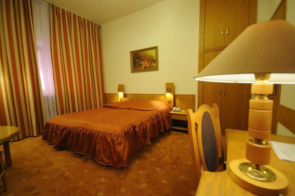 Karat Bed and Breakfast Warszawa Eksteriør billede
